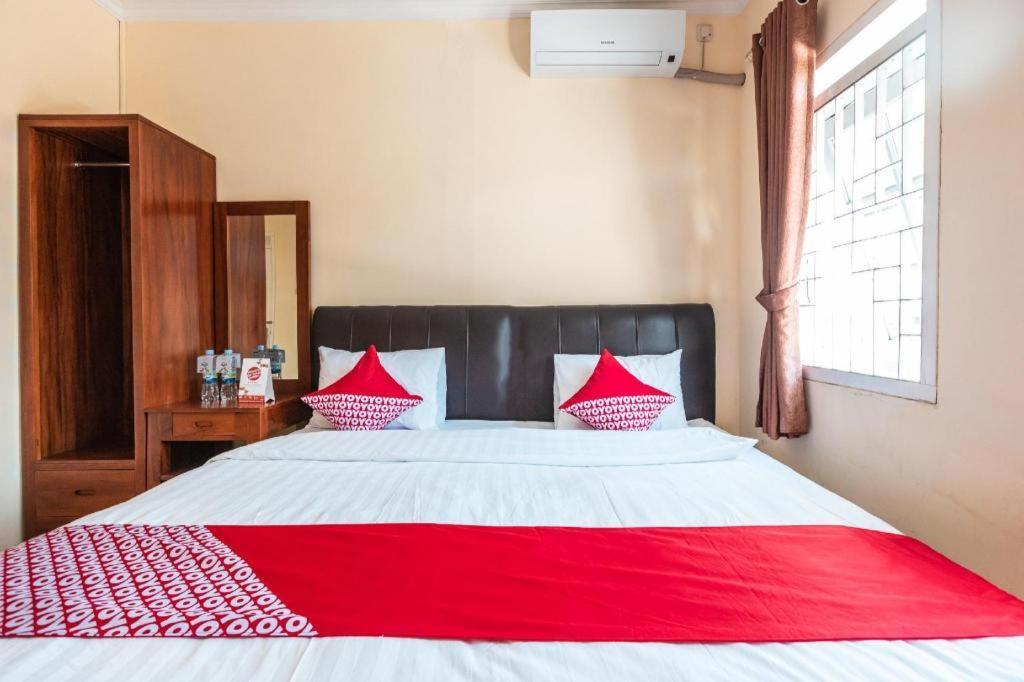 Hotel Aquina House à Bogor Extérieur photo